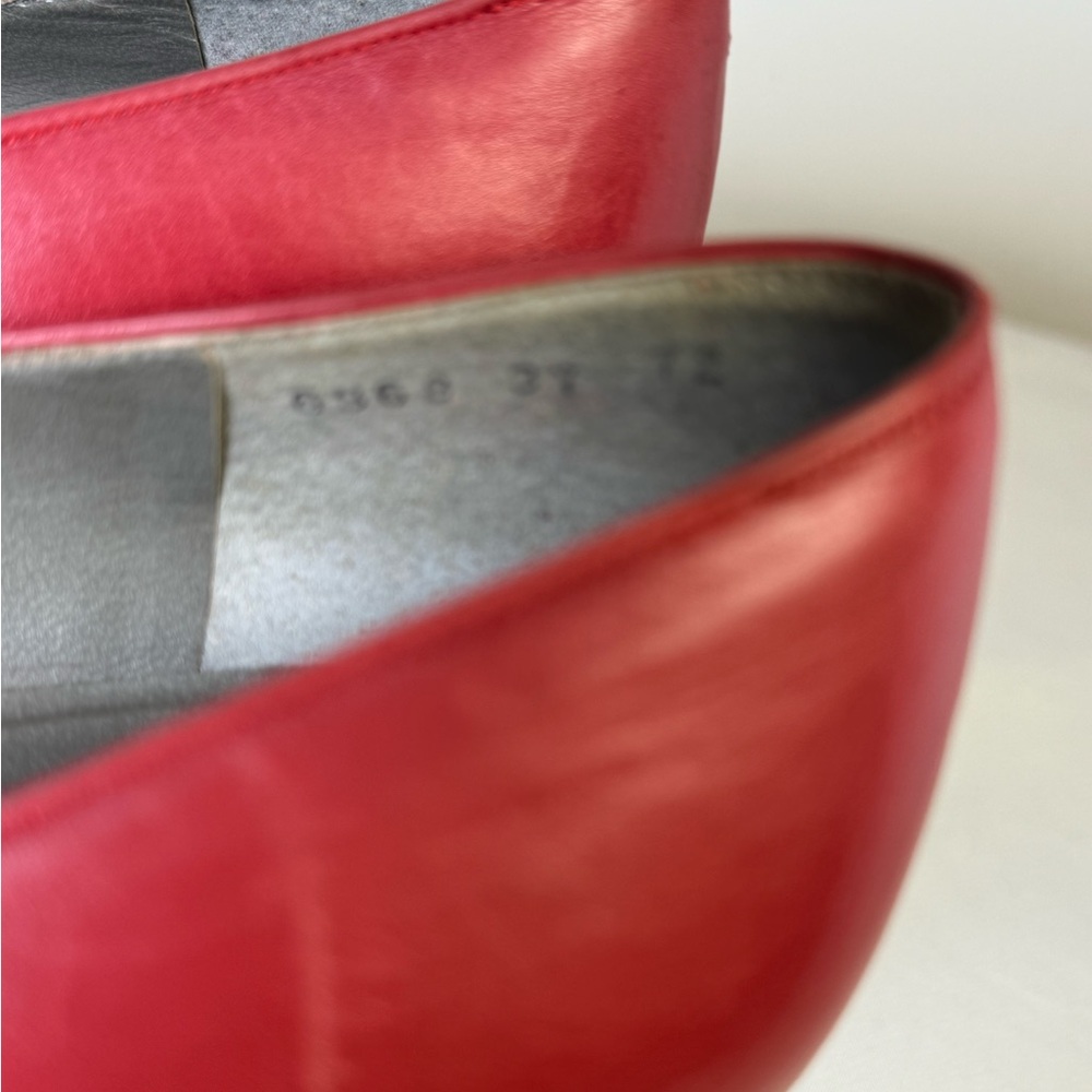 Yves Saint Laurent YSL  Red Heels Sleek kitten Heels  Auth size 37 - Picture 5 of 15